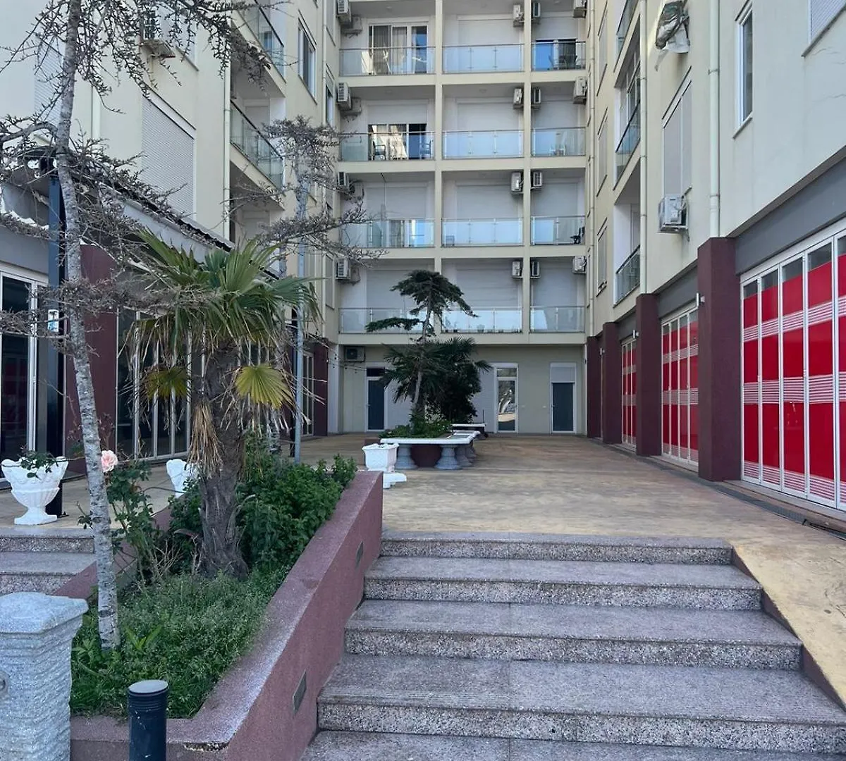 Holiday Shengjin Kune 0*,  Albanien